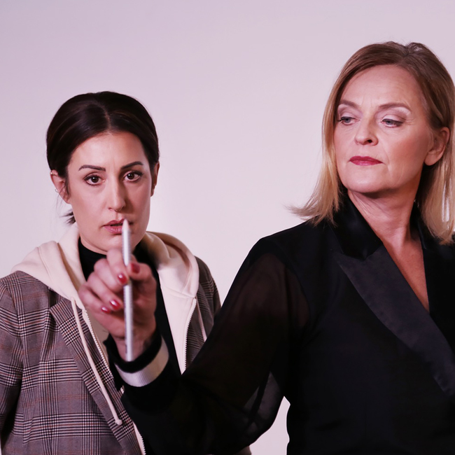 Nachwehen - Contractions - Eine messerscharfe Satire