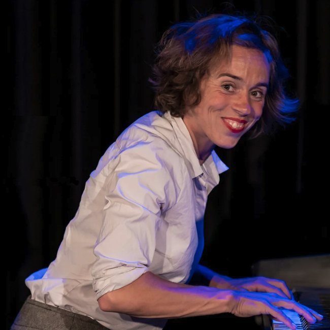 Judith Bach als Claire  - «Streuselkuchen – ein Stück für alle»